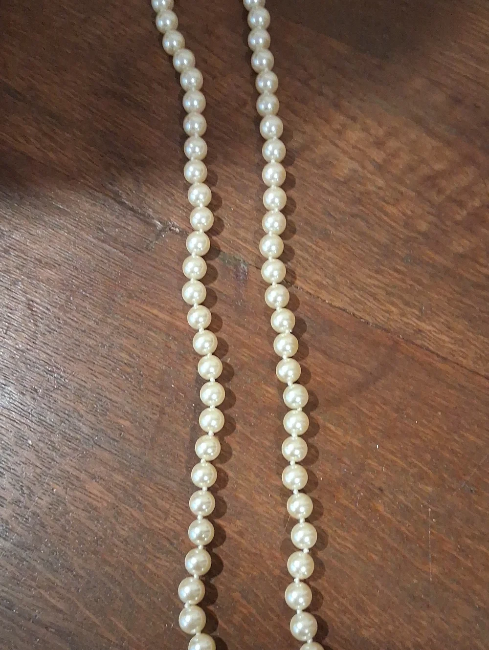 Classic Ivory Pearl Bead Necklace -